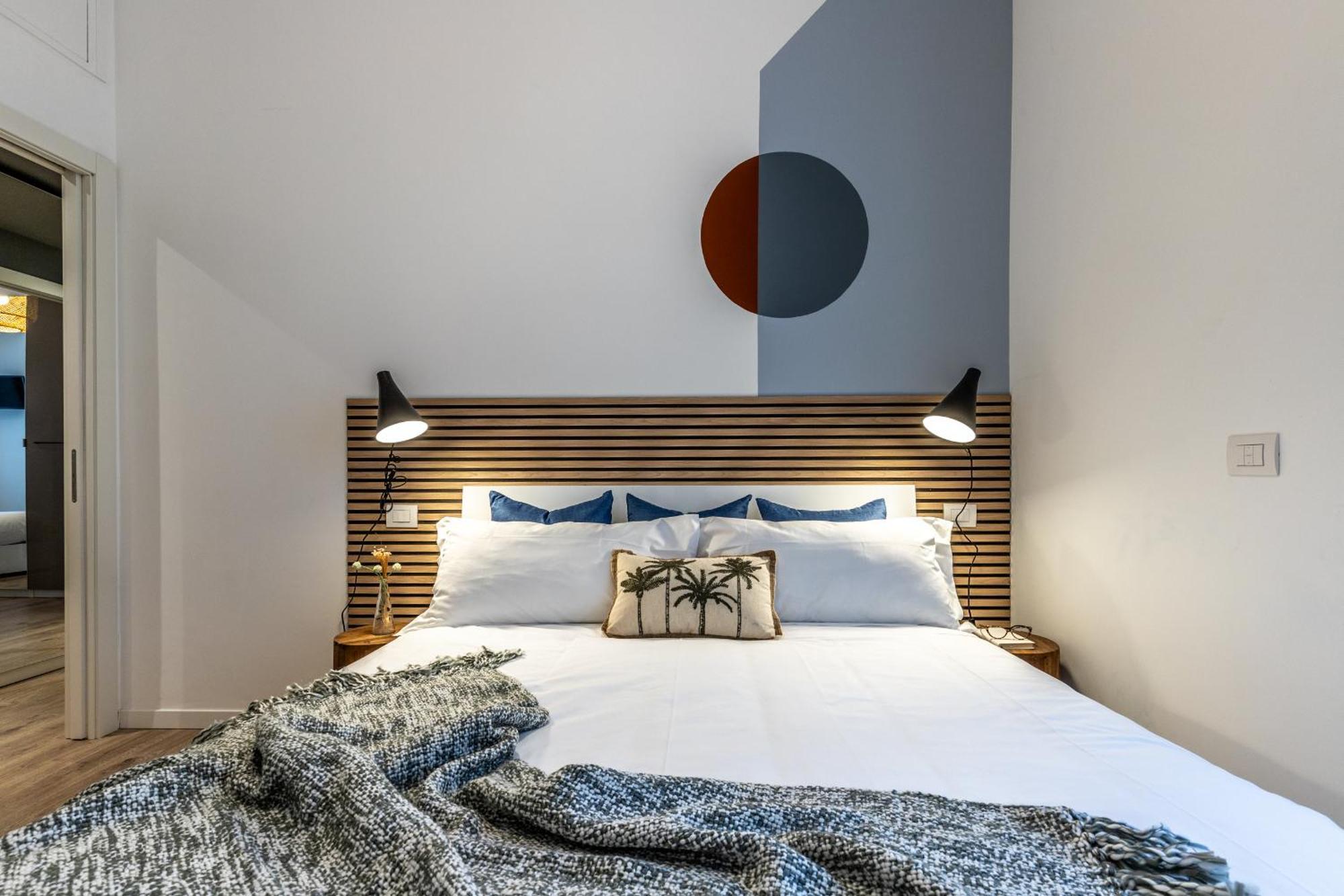 Stayeasy Quadronno33 - 3 Bedrooms, 2 Baths - Duomo Walking Distance * Milaan