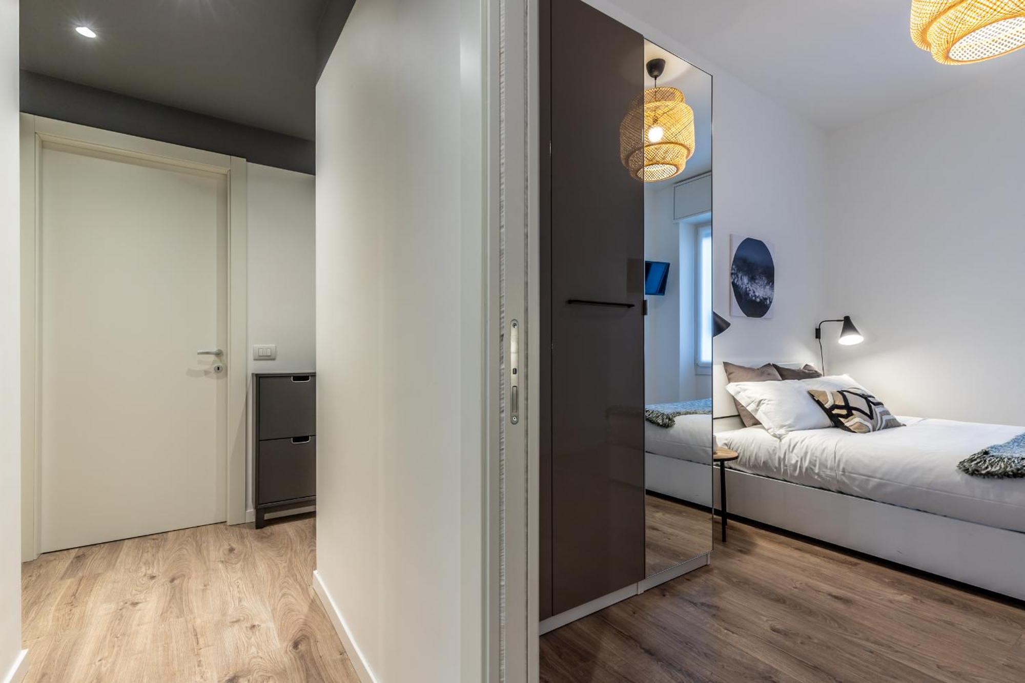 Stayeasy Quadronno33 - 3 Bedrooms, 2 Baths - Duomo Walking Distance Appartement *